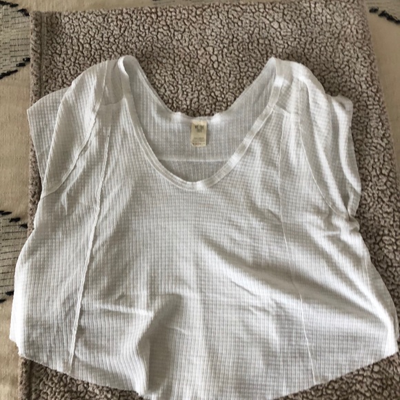 Free People Tops - Free people white v neck